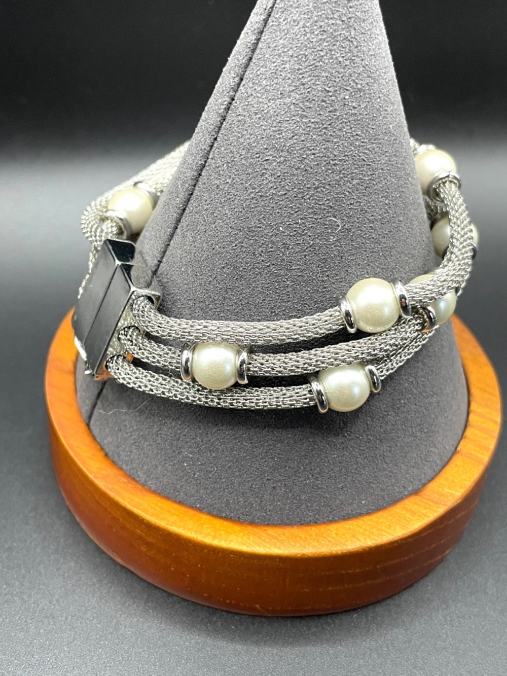 Anne Klein 3 Row Silver Tone Mesh Faux Pearl Bracelet 7 1/2" - Picture 4 of 14